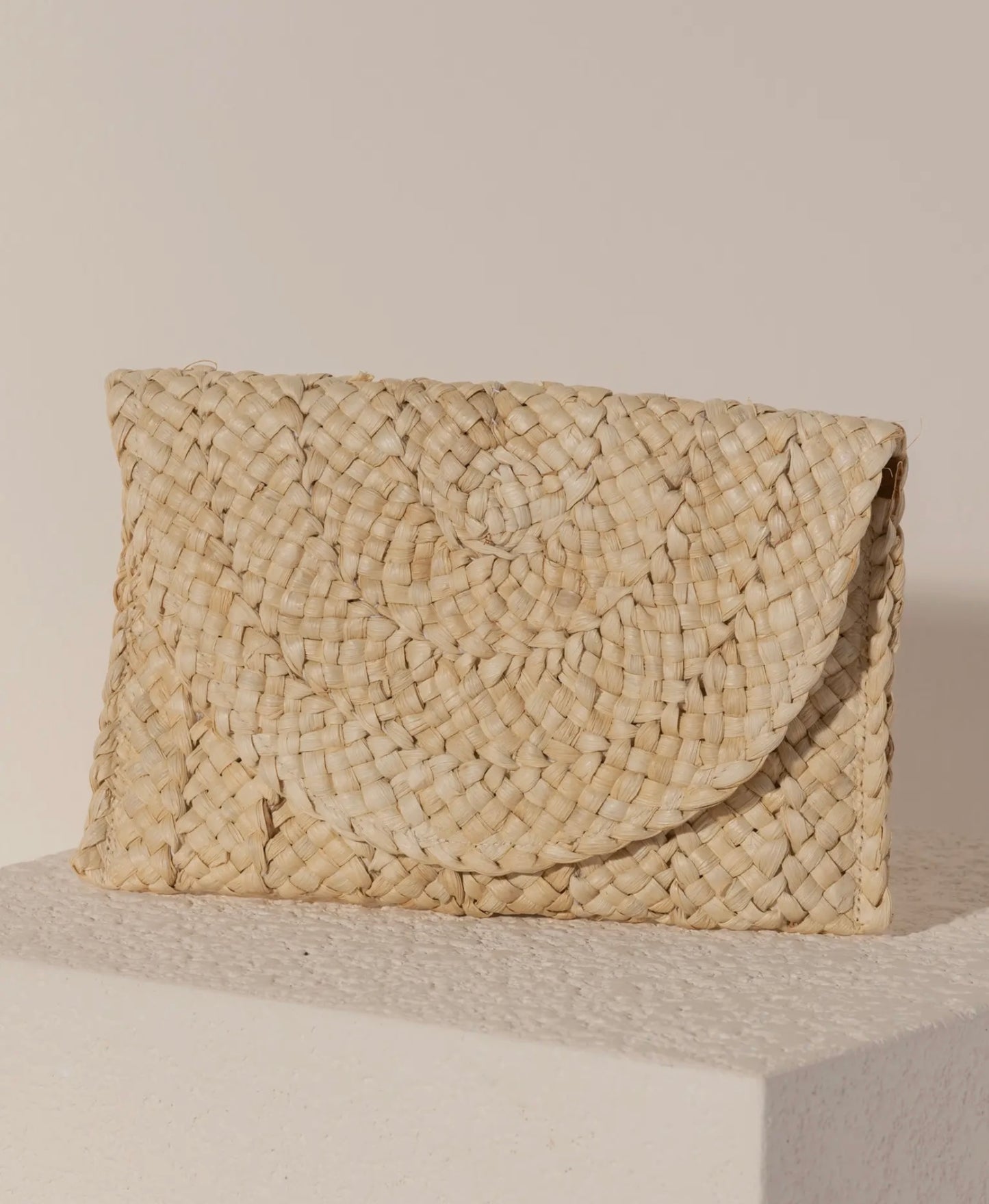 Straw Clutch