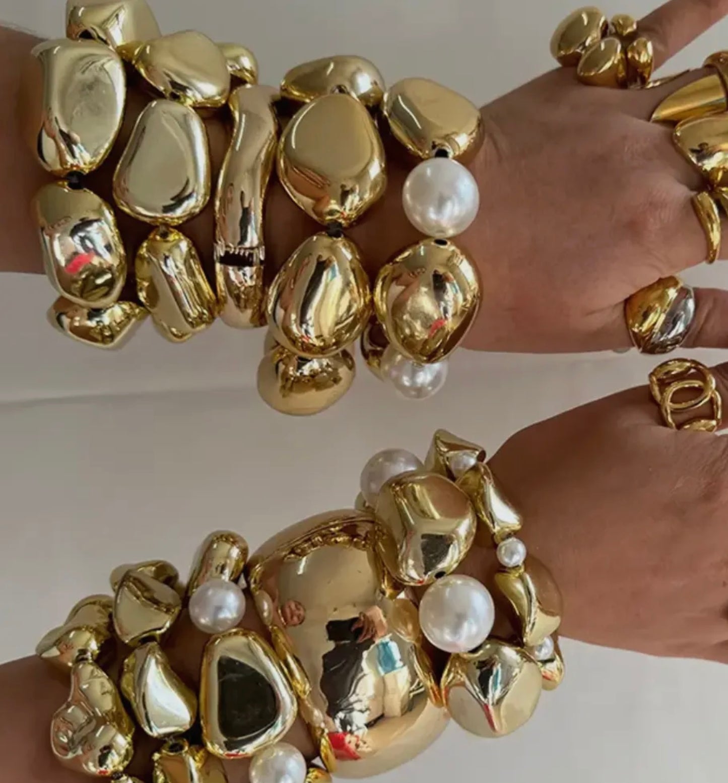 Chunky gold bracelet