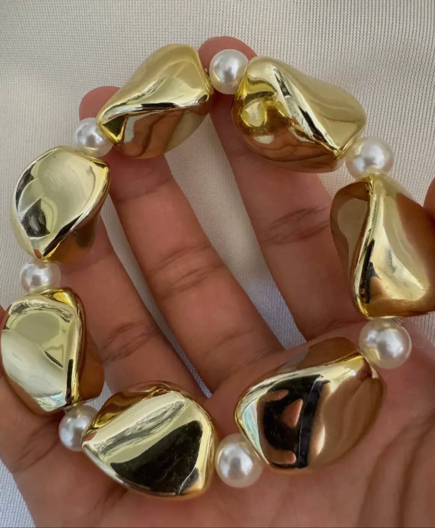 Chunky gold bracelet